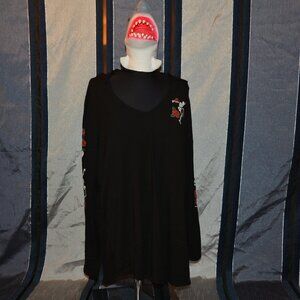 🚫SOLD🚫 Torrid Rose Dancing Skeleton Hoodie Long Sleeve Shirt Super Soft Black